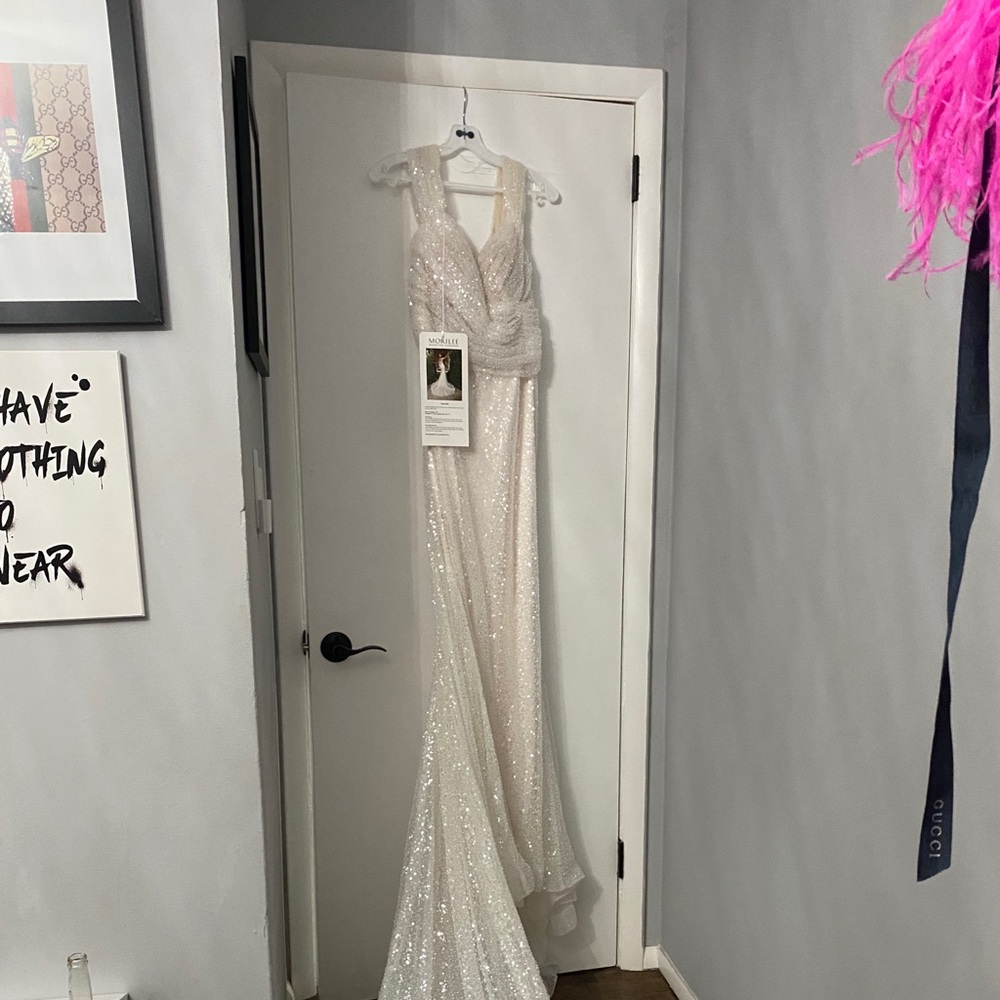 Brand New Wedding Dress ( FINAL SALE ) NO RETURN